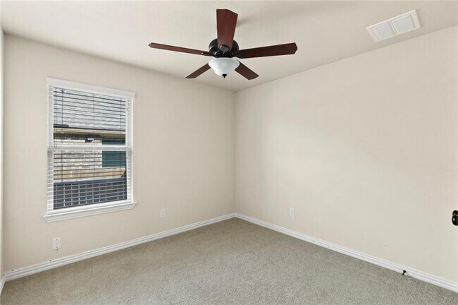 Building Photo - 2913 Consuelo Wy