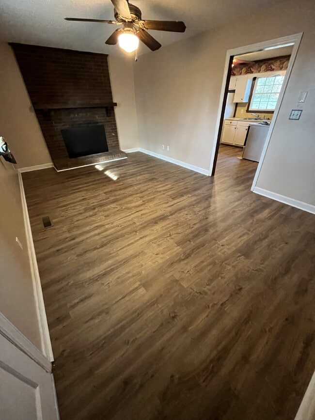 Building Photo - 3935 Yokley St