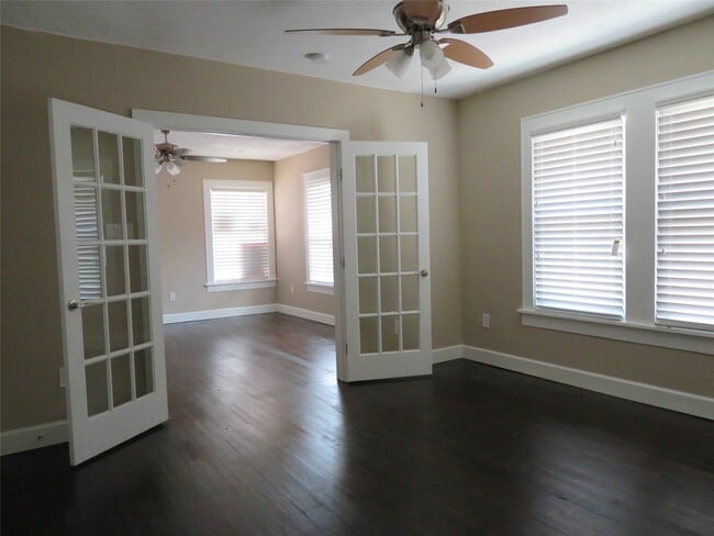 Building Photo - 12 Greenwood St