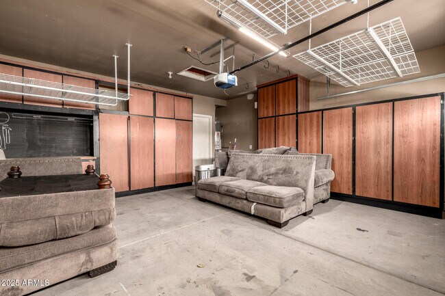 Building Photo - 3049 S Sierra Heights Cir