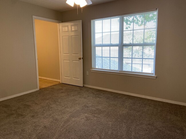 Building Photo - Condominium in Academy Commons
