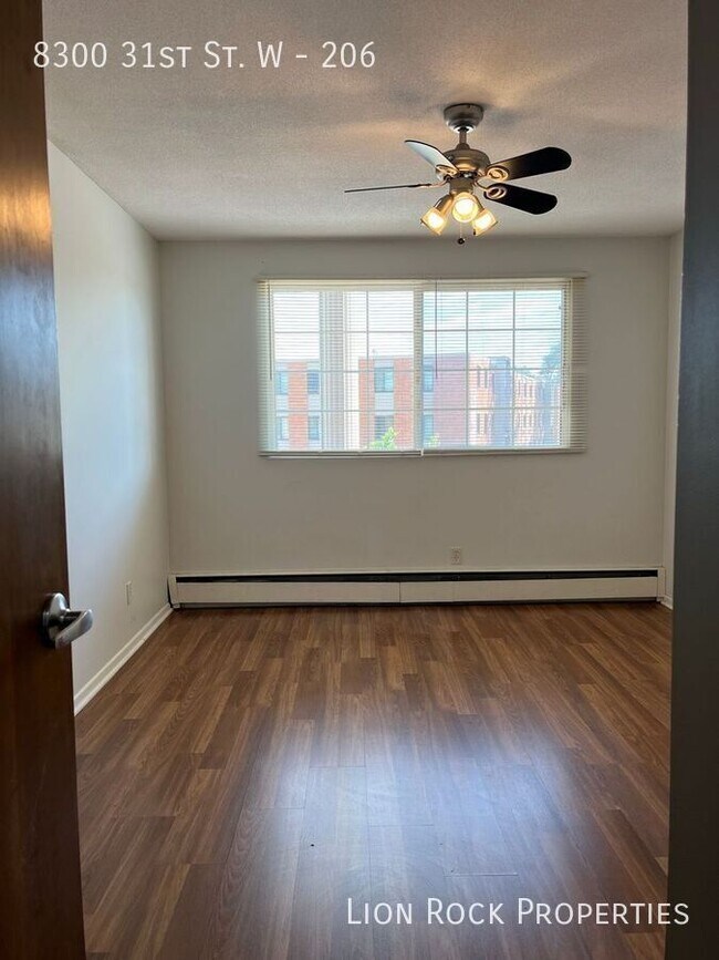 Building Photo - 8300 W 31st St