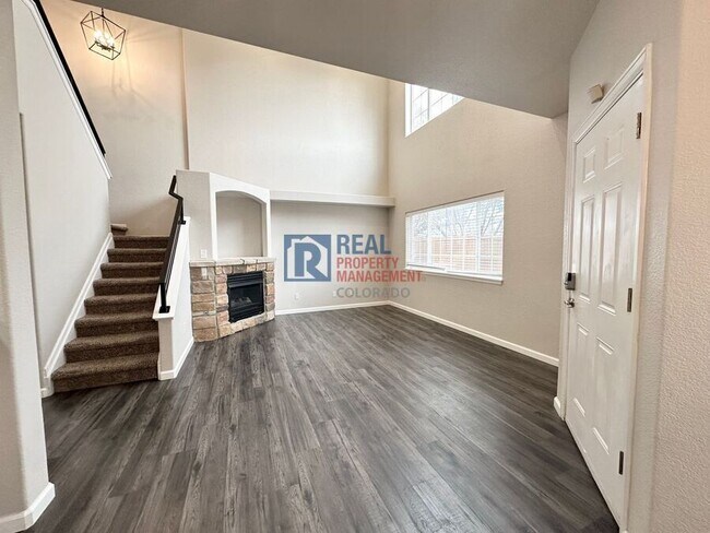 Building Photo - 1325 S Chambers Rd