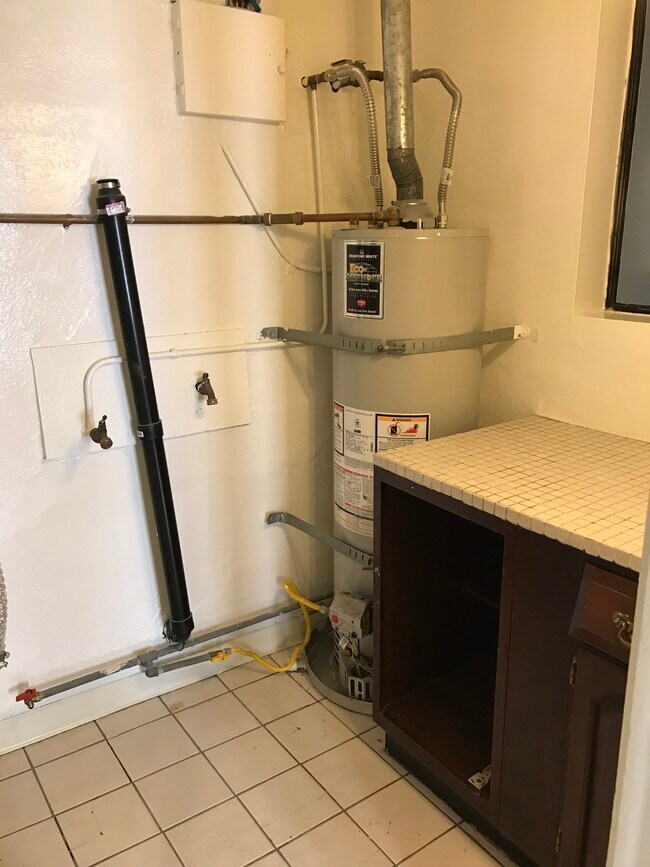 Washer and dryer - 416 N Orange Grove Ave