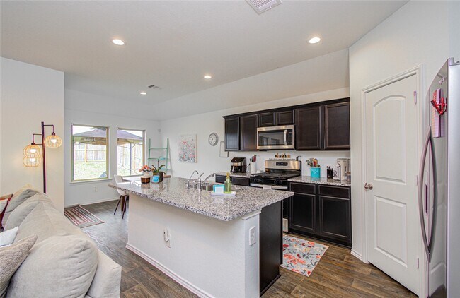 Building Photo - 14344 Rain Dr