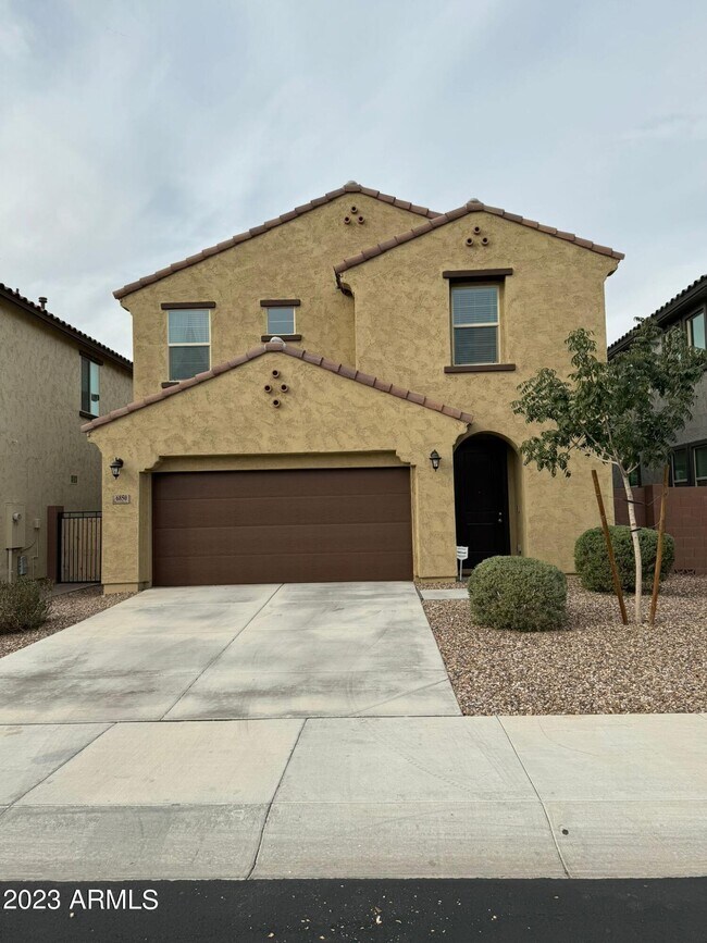 Primary Photo - 6850 N 88th Ln