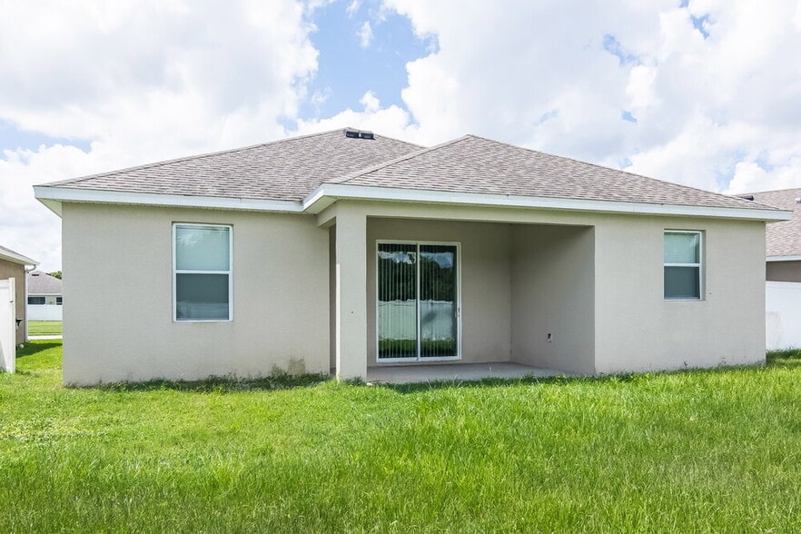 Building Photo - 955 Krenson Woods Rd