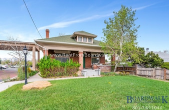 Building Photo - Charming Tooele Rambler with HUGE backyard!