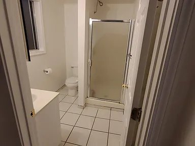 Building Photo - 10519 Nopalito St