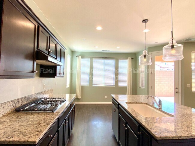 Building Photo - 2534 Mustang Dr