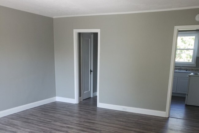 Building Photo - Charlemont Commons
