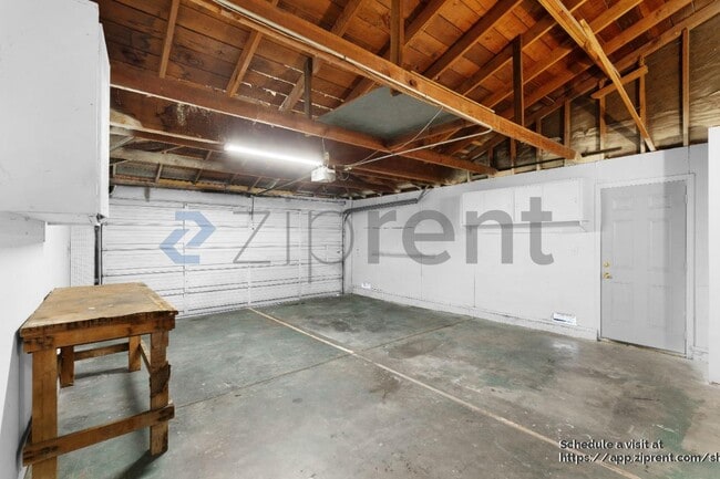 Building Photo - 7708 Quinby Way