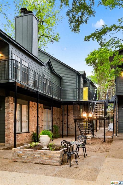 Building Photo - 100 Jackman St