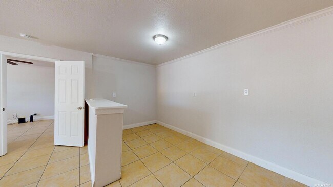 Building Photo - 8826 Cape Valley Dr