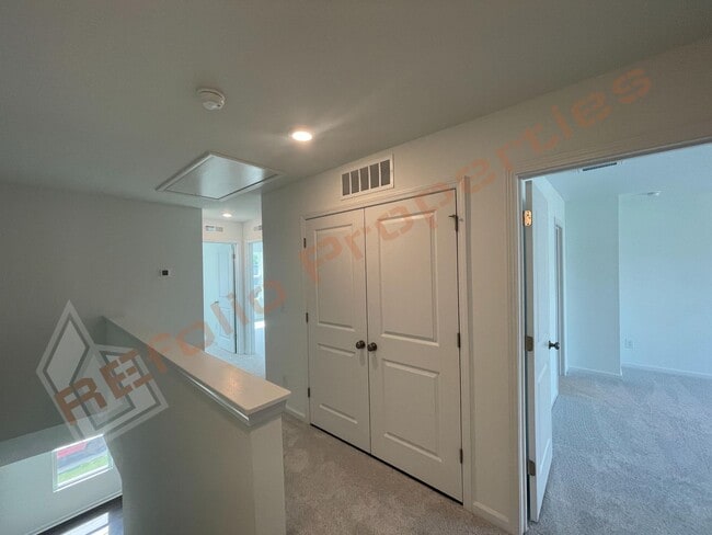 Building Photo - BRAND NEW- Spacious 4 Bedroom, 3 Bathroom ...