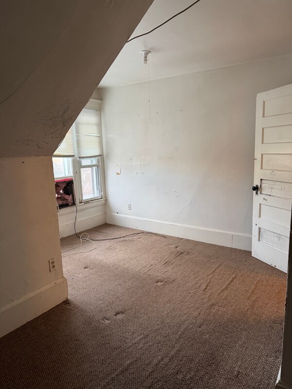 Building Photo - 14 Steuben St