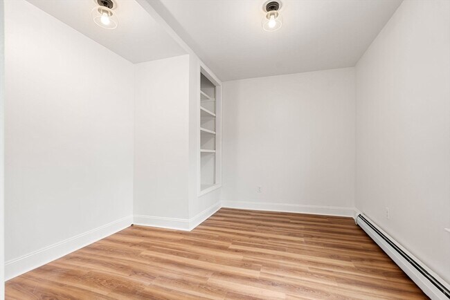 Building Photo - 37 1st St