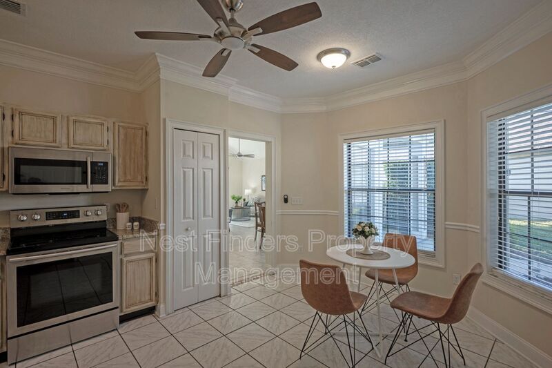Building Photo - 2958 Lantana Lakes Dr E