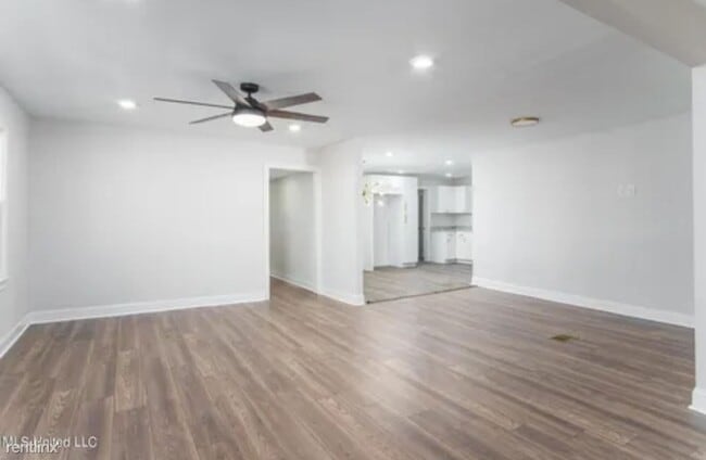 Primary Photo - 4 br, 2 bath House - 408 Blank Street
