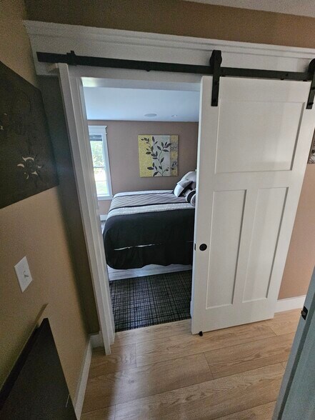 Building Photo - 435 High St