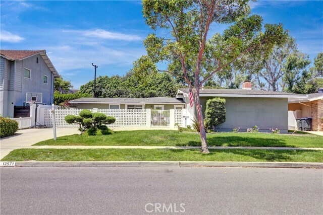 Building Photo - 12571 Martha Ann Dr