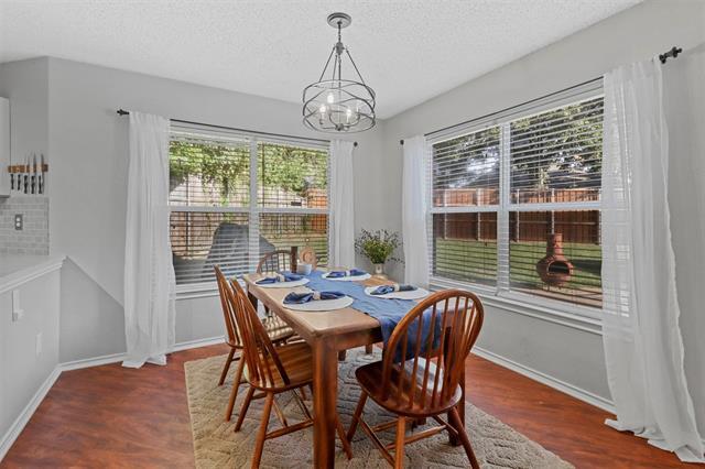 Building Photo - 2202 Barton Springs Dr