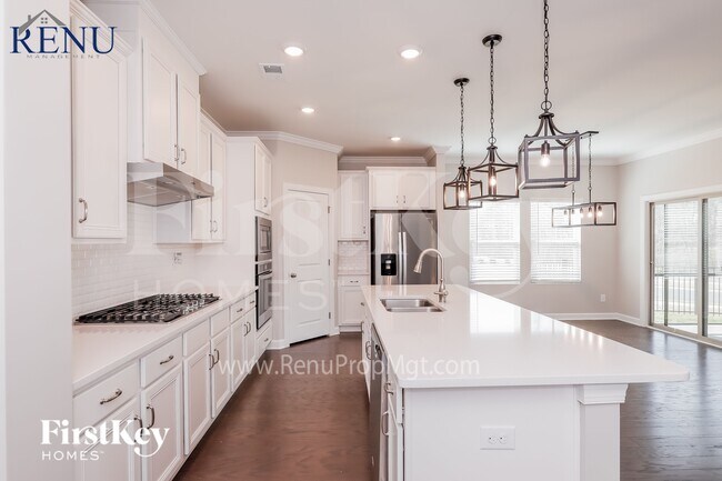 Building Photo - 3207 Elmwood Dr