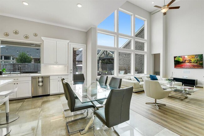 Building Photo - 28218 Enchanted Shores Ln