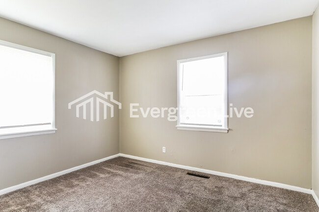 Building Photo - 1665 Shady Lane Rd