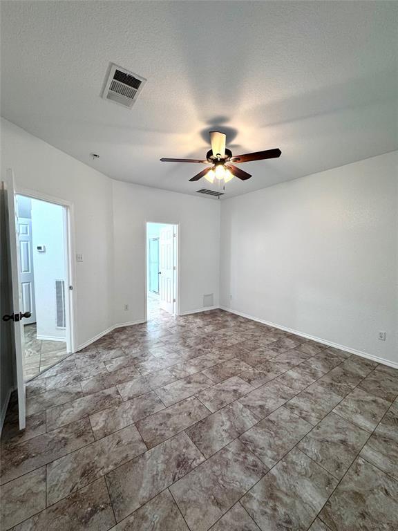 Building Photo - 1800 Honey Creek Ln