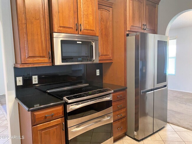 Building Photo - 4057 E Wescott Dr