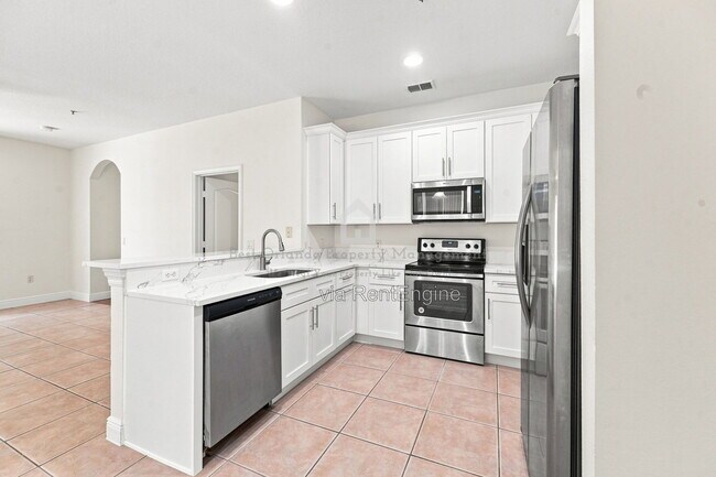 Building Photo - 10402 Eastpark Lake Dr