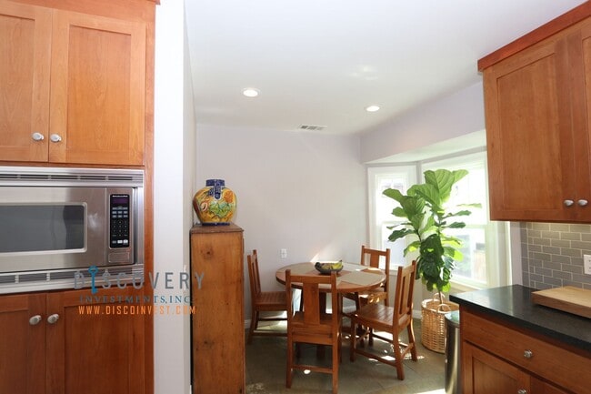 Building Photo - Estudillo Estates Updated Tudor with Outdoor Bar and Yard