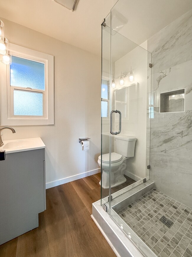 Building Photo - 15246 Temple Ave