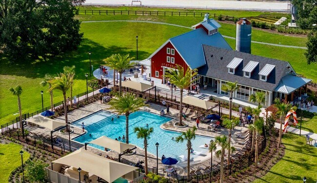 Building Photo - Gorgeous 4/ 2.5 Home in the Beautiful Lake Asbury Area of Clay County! $2,550.00