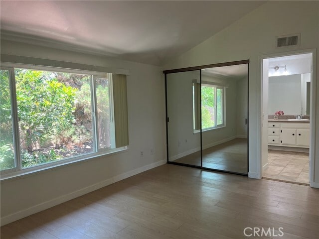 Building Photo - 525 Valley Forge Dr