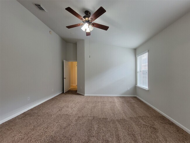 Building Photo - 2723 Wild Oak Park Dr