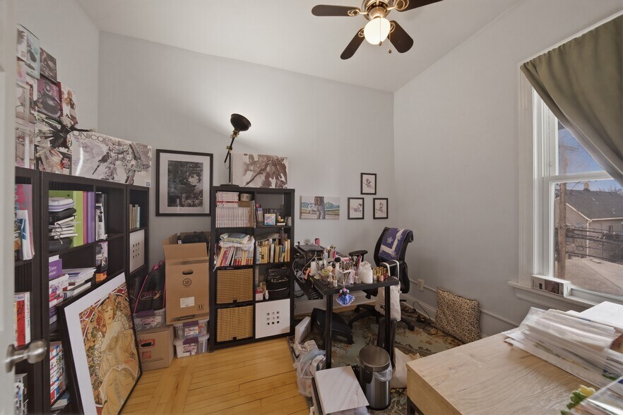 Building Photo - 3841 N Bernard St