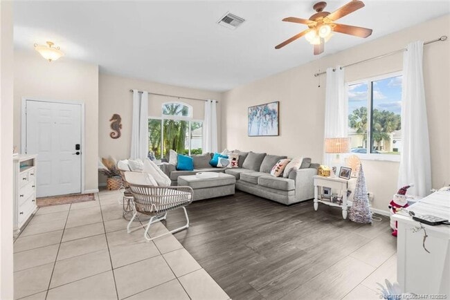 Building Photo - 4668 SE Winter Haven Ct