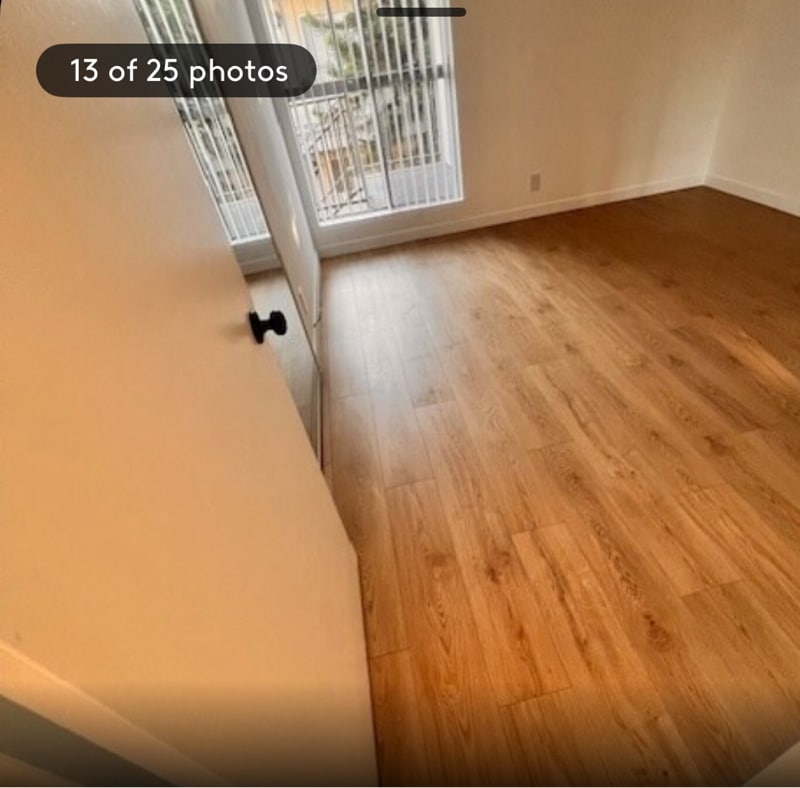 Building Photo - 20880 Ventura Blvd