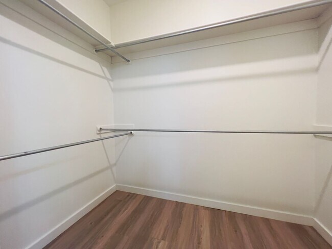 Building Photo - PRE-LEASING FOR JUNE OR JULY! 3/3/2 Duplex in Northwest Lubbock