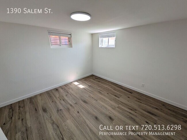 Building Photo - 1390 Salem St