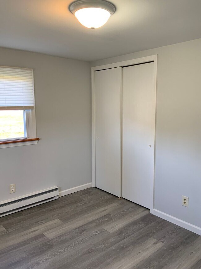 Building Photo - CONTRACT PENDING!! Upgraded in 2023 and mo...