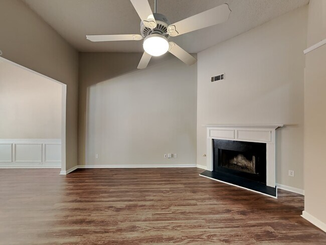 Building Photo - 5837 Blacktop Way