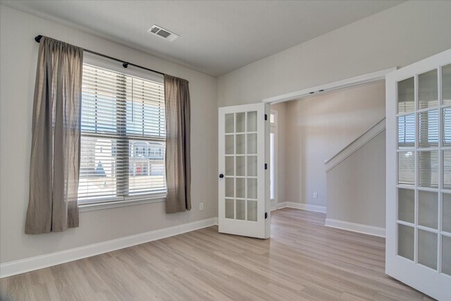 Building Photo - 4 bedroom, 2.5 bathroom in Harlem, GA with...