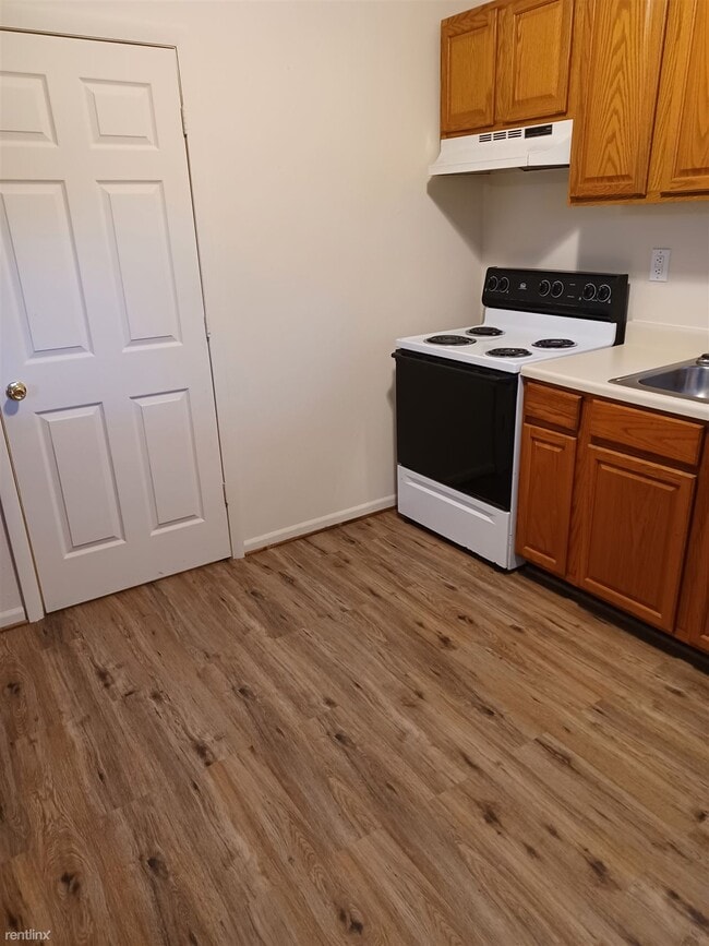 Building Photo - Studio, 1 bath House - 5000 Pontiac Trail ...