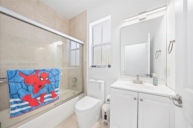 Building Photo - 6933 NW 104th Ct