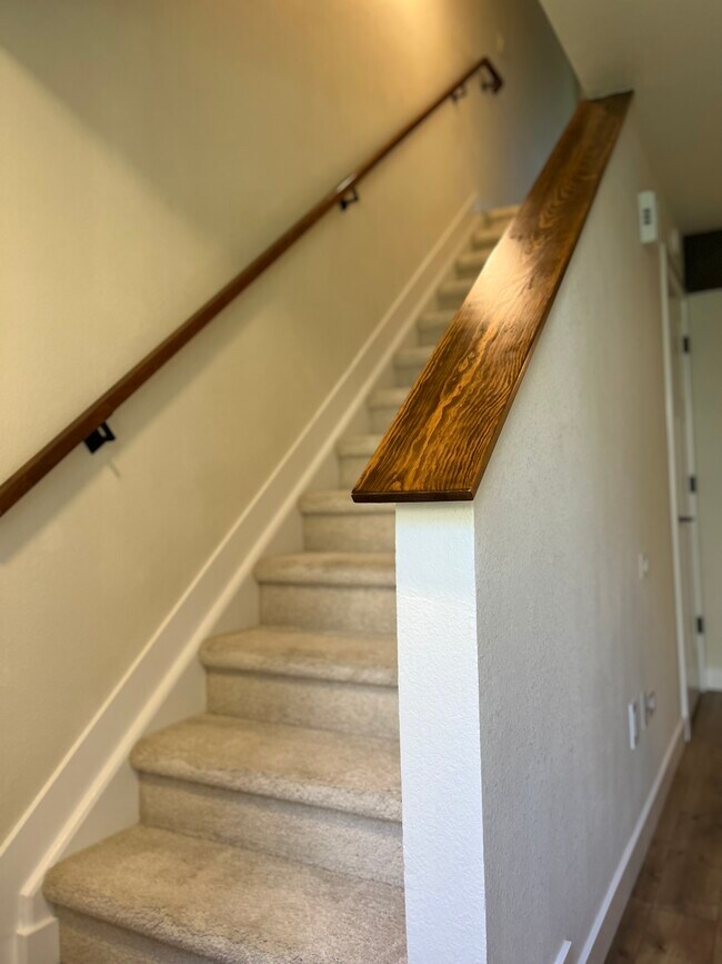 Building Photo - 2979 Shady Holw E