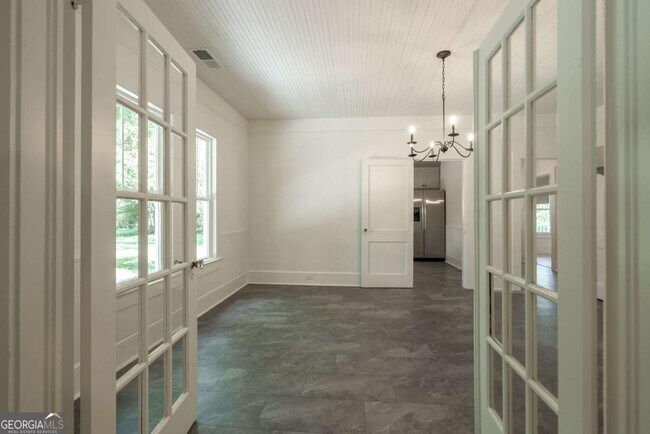 Building Photo - 5380 Guthrie Rd