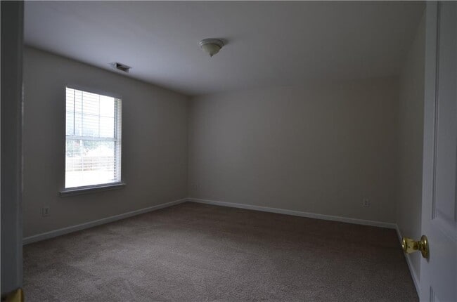 Building Photo - 4131 Sweetsprings Terrace SW
